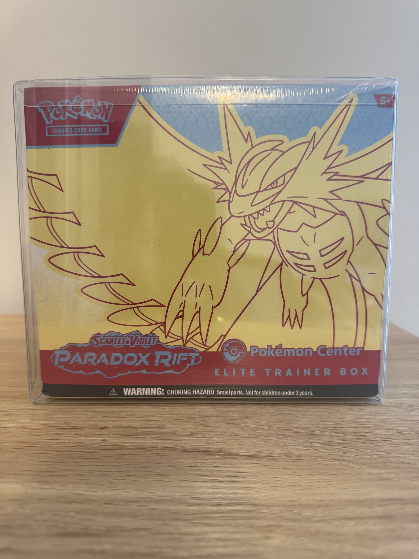 Paradox Rift Pokemon Center Elite Trainer Box (Roaring Moon)