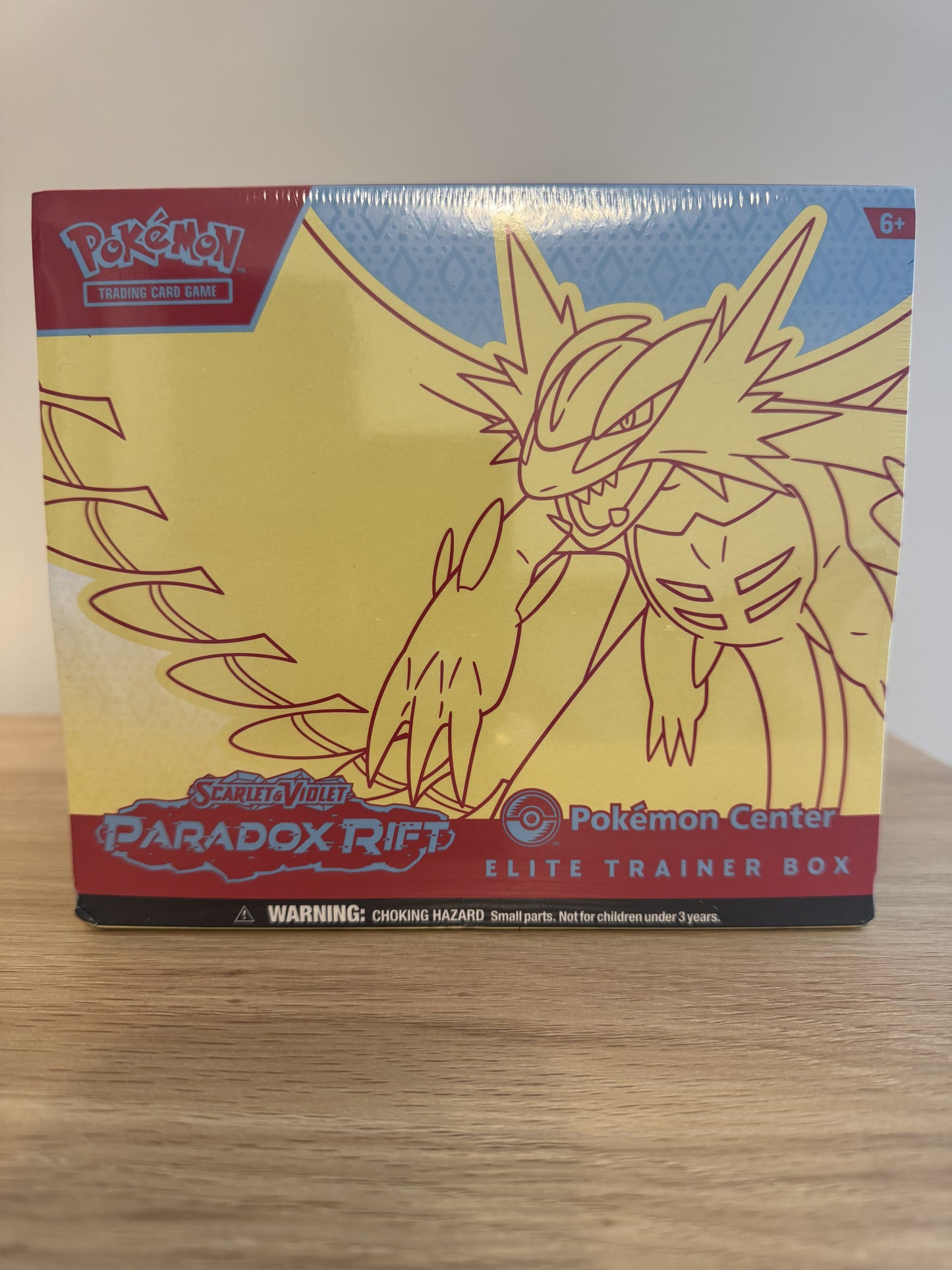 Paradox Rift Pokemon Center Elite Trainer Box (Roaring Moon)