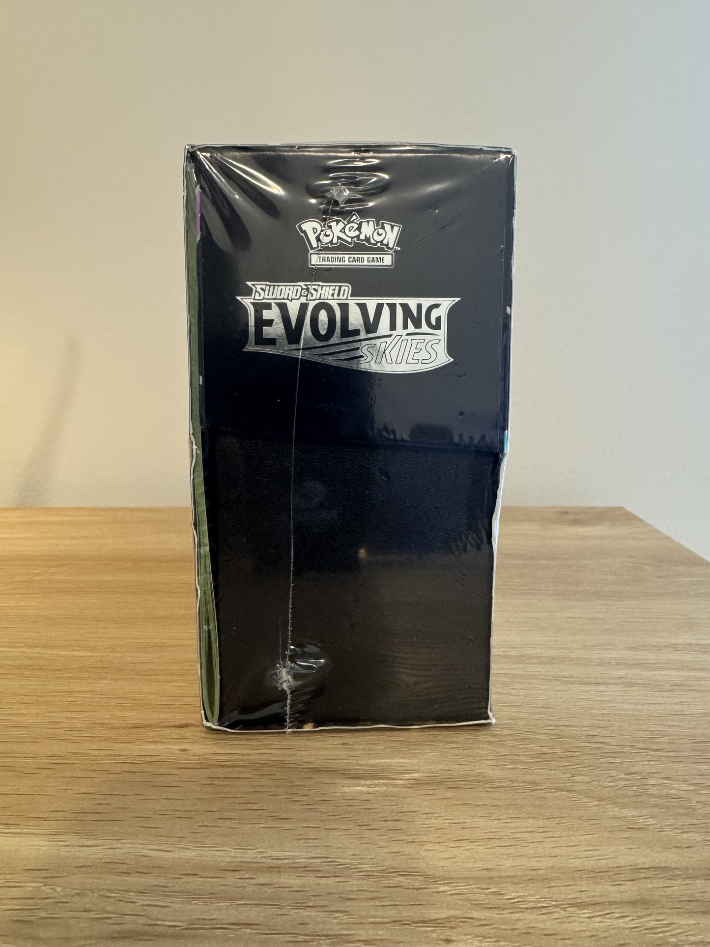 Evolving Skies Elite Trainer Box (Glaceon)