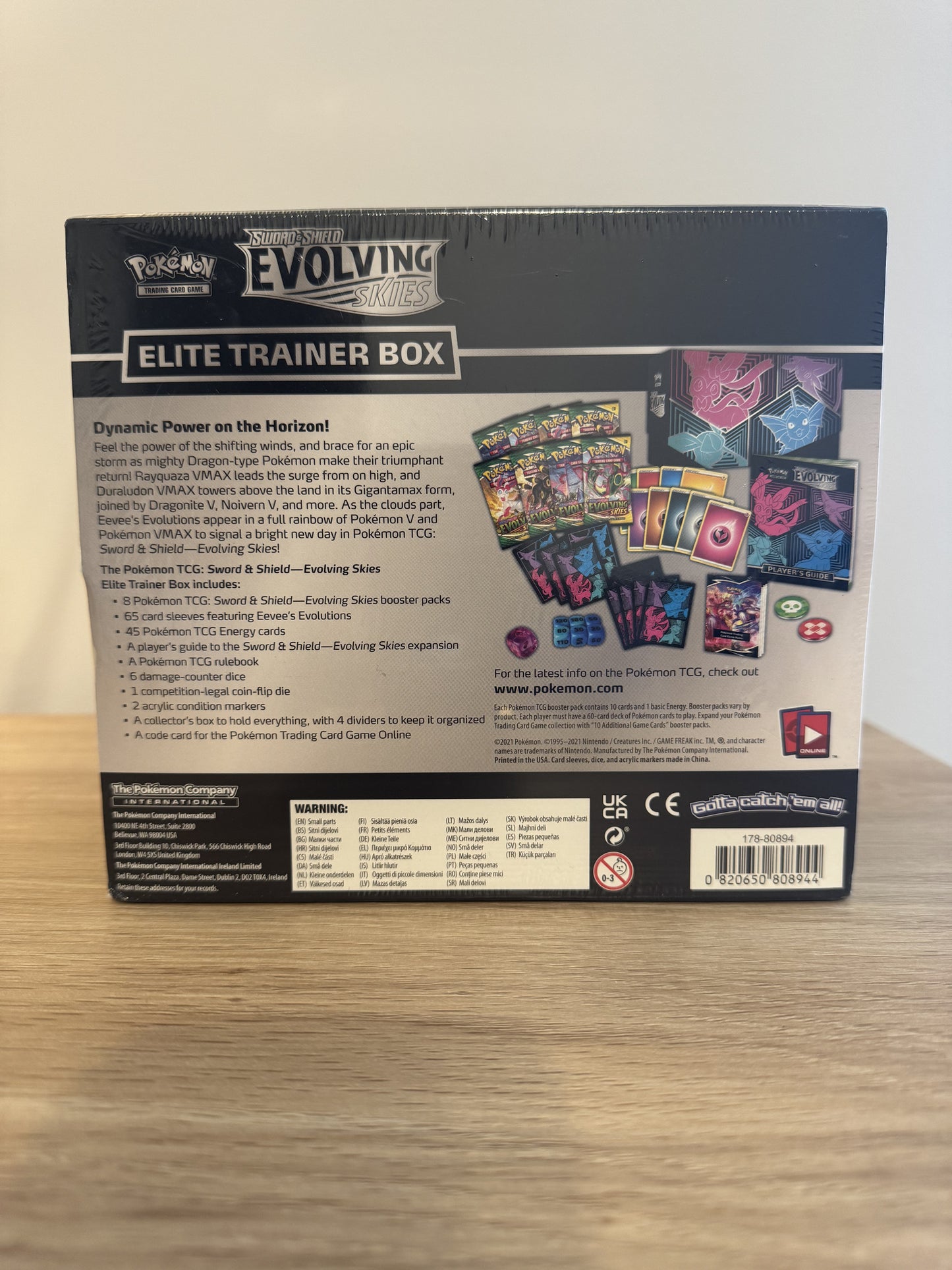 Evolving Skies Elite Trainer Box (Glaceon)