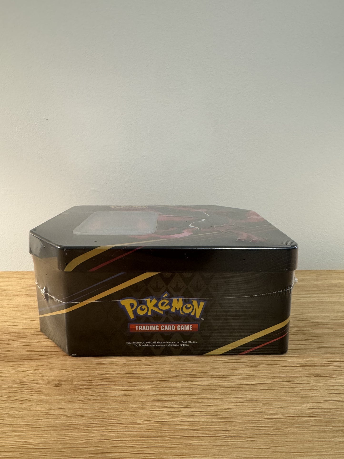 Crown Zenith Tin (Galarian Moltres)